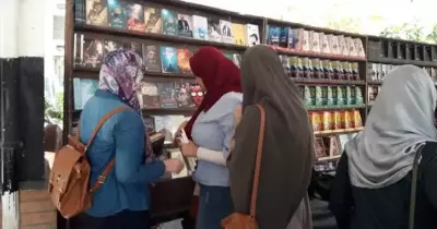 كلية الصيدلة جامعة طنطا تقيم معرضا للكتاب