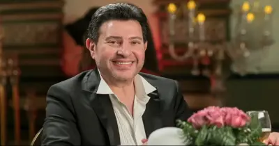 نادية مصطفى تنفي شائعات سفر هاني شاكر للخارج بسبب فشل الأطباء في علاجه