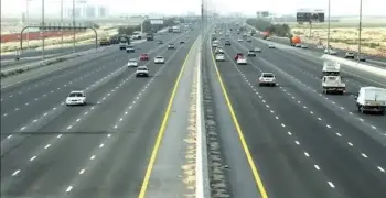 غلق طريق امتداد محور 26 يوليو أمام هايبر وان بالجيزة