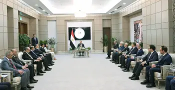 بعد استبدالهم لتحسين الأداء.. تكريم الوزراء السابقين (صور)