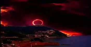 فيديو كسوف الشمس اليوم الإثنين 8 أبريل 2024.. تحول عجيب من النهار إلى الليل