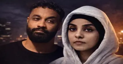 مواعيد مسلسل غريب والإعادة.. تفاصيل العرض