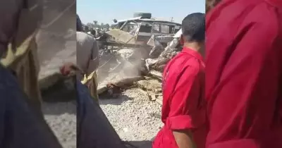 بالأسماء.. مصرع طبيبين وإصابة 4 أشخاص في انقلاب سيارتين