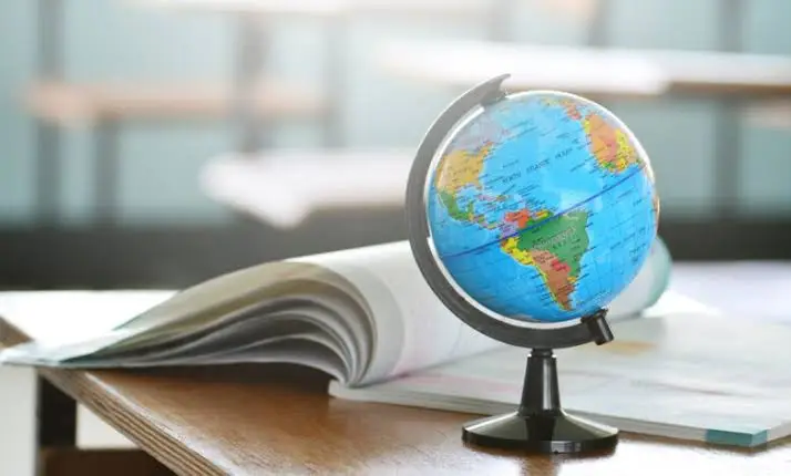 حل تقييم الأسبوع الرابع دراسات للصف الثاني الإعدادي الترم الأول 2027