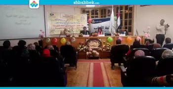 وكيل «آداب عين شمس»: انتشار الألفاظ البذيئة سببه البعد عن اللغة العربية