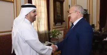 رئيس جامعة القاهرة يستقبل وفدًا إماراتيا من مؤسسة محمد بن راشد