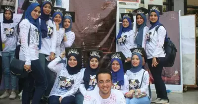 عندما تجسدت مصر في «قهوة عم صابر».. مشروع في «إعلام القاهرة» يتحدث عن الانتماء
