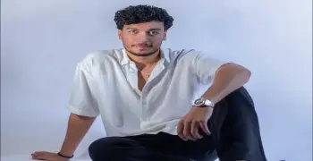 من هو أحمد عبد الوهاب ومن هي زوجته؟