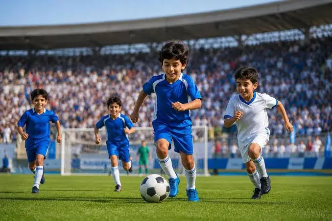 امتصاص الكرة بوجه القدم الأمامي يتم عن طريق إيقاف الكرة ببطء باستخدام الجزء العلوي من القدم.. صواب خطأ