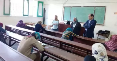 نائب رئيس جامعة الأزهر يتفقد لجان امتحانات فرع طنطا