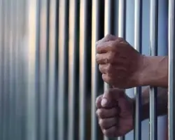 تخفيف حكم السجن لسائح كويتي في واقعة حادث كوبري أكتوبر.. متهم بالتعدي على القوة الأمنية