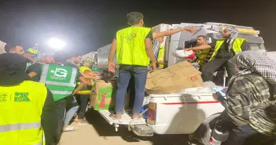 دخول المساعدات المصرية لغزة الآن بشكل جزئي.. (صور)