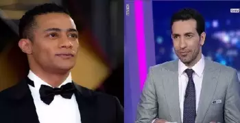 محمد رمضان وأبو تريكة يلعبان ضد نجوم العالم في مباراة بالمغرب (فيديو)