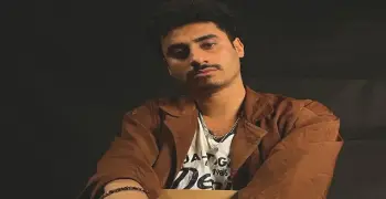 إبرام يوسف ظهر في لايف..غموض حول اختفاء طالب «الفنون المسرحية»