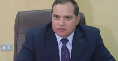 معلومات عن رئيس جامعة سوهاج أحمد عزيز
