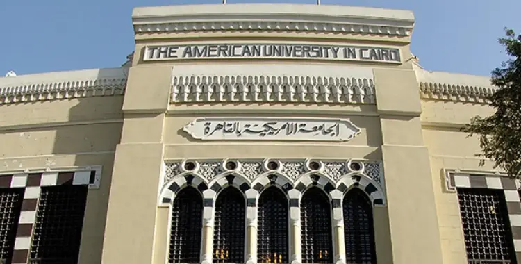  دانيال كرتزر.. طلبة الجامعة الأمريكية يحتجزون داعم لإسرائيل بداخلها 