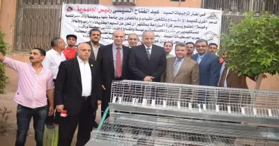 منحة من رئيس جامعة بنها تضم 75 «بطارية أرانب»