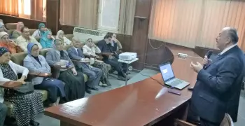 نائب وزير التعليم العالي يلقي محاضرة حول الاستراتيجية المستدامة  في مصر 2030