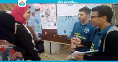حملة للتعريف بالاتحاد المصري لطلاب الصيدلة في جامعة أسيوط «صور»