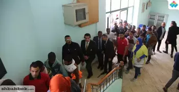 وزير التعليم العالي يدلي بصوته في الاستفتاء على التعديلات الدستورية (صور)