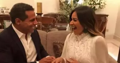 صورة خطوبة أمينة خليل على رجل أعمال مصري