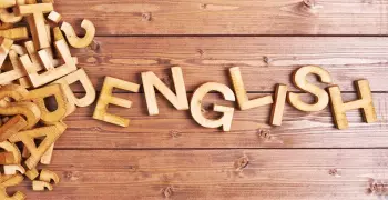 راجع الإنجليزي «ع اليوتيوب».. 6 قنوات مفيدة لطلاب الثانوية العامة