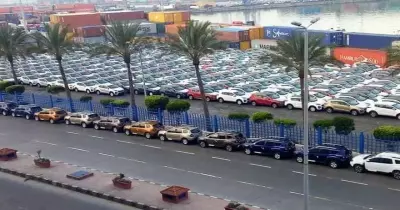 سيارات حكومية للبيع في مزاد علني