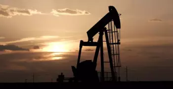 أسعار البترول اليوم الثلاثاء 21 أبريل 2020.. عقود يونيو تهبط 44%