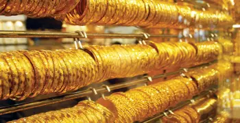 الذهب ينخفض.. وعيار 18 يسجل 480 جنيها