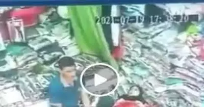 فيديو رجل يقتل زوجته في محل ملابس واعترافات صادمة للقاتل