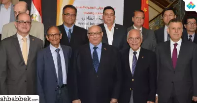 رئيس جامعة عين شمس يستقبل فاروق الباز وهاني عاز بقصر الزعفران (صور)