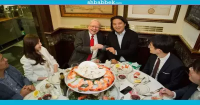 أغلى وجبة في العالم.. مزاد يصل مليون دولار نظير تناول الغذاء مع ملياردير أمريكي