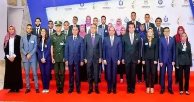الرئيس «السيسي» يكرم طالب بكلية علاج طبيعي جامعة مصر للعلوم والتكنولوجيا