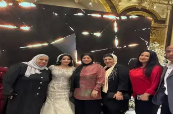 قريبة دينا عزت توضح حقيقة معلومات انتشرت عنها وزوجها محمد السوري