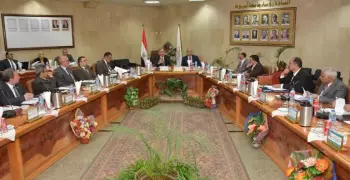 جامعة أسيوط تمنح 208 درجة ماجستير لطلاب الدراسات العليا