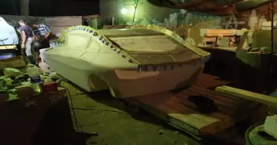 طلاب كلية هندسة القاهرة يبتكرون سيارة تعمل بالطاقة الشمسية والكهرباء