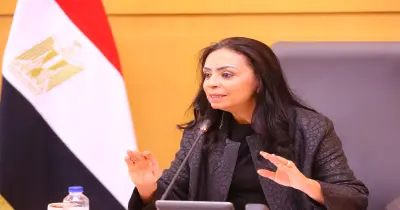 وزيرة التضامن توجه بصرف مساعدات لأسر الضحايا عمال الإسماعيلية.. التفاصيل