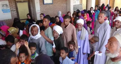بالصور.. جامعة المنيا تطلق قافلة شهر رمضان لأهالي قرية «الكوم الحمر»