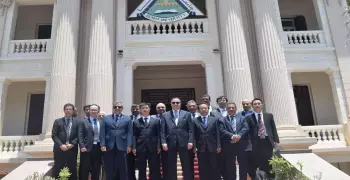 رئيس جامعة بنها يستقبل وفدا من جامعة ووهان للتكنولوجيا بالصين لبحث سبل التعاون (صور)