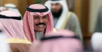 كم عمر الشيخ نواف الأحمد الصباح؟