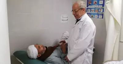 قافلة جامعة الزقازيق بـ«شلاتين»: الكشف على 917 حالة وإجراء 13 عملية في اليوم الأول