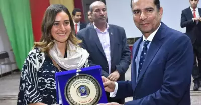 جامعة جنوب الوادي تكرم الفنانة أمينة خليل