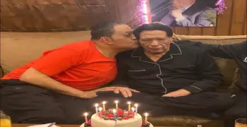 عادل إمام الآن.. ظهور جديد لحريف السينما المصرية في عيد ميلاده