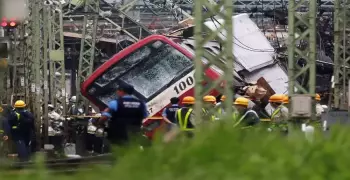 31 مصابا وقتيل في حادث تصادم قطار باليابان (فيديو)