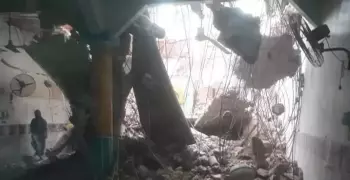 الطقس في قنا.. عاصفة التنين تدمر مسجدا (صور)