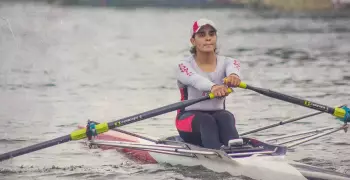 جامعة هليوبوليس: فوز الطالبة إنجي حسام ببطولة الجمهورية للتجديف