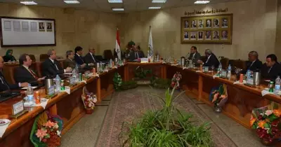 تنبيهات من رئيس جامعة أسيوط لعمداء الكليات.. تعرف عليها