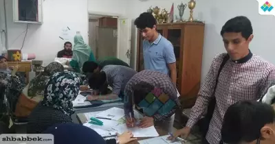 إقبال طالب كلية الطب جامعة بنها على انتخابات الاتحاد (صور)