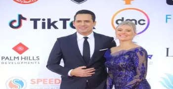 من هي زوجة ظافر العابدين الحقيقية وأولاده؟ (صور)