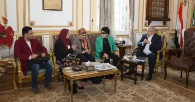 جامعة القاهرة تجرى أول دراسة بحثية حول المرأة الجامعية والإعلام.. تعرف على التوصيات